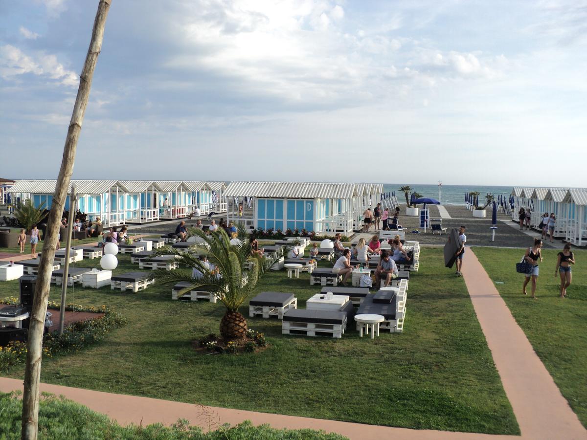 Villino Dei Coralli Ostia Buitenkant foto